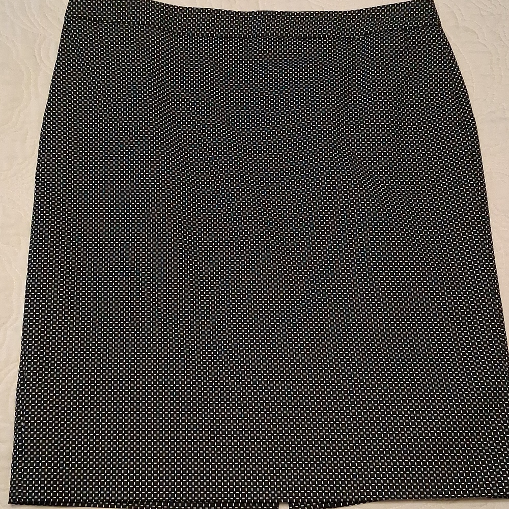 Liz Claiborne Career Black Pencil Skirt with White Check/Dot Pattern